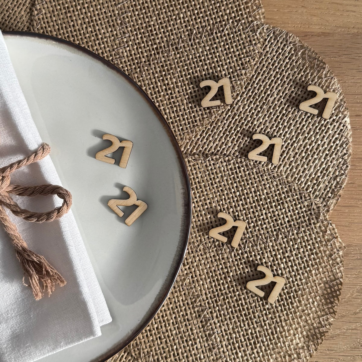 21 diner tafelconfetti - Rome (25 stuks) - hout