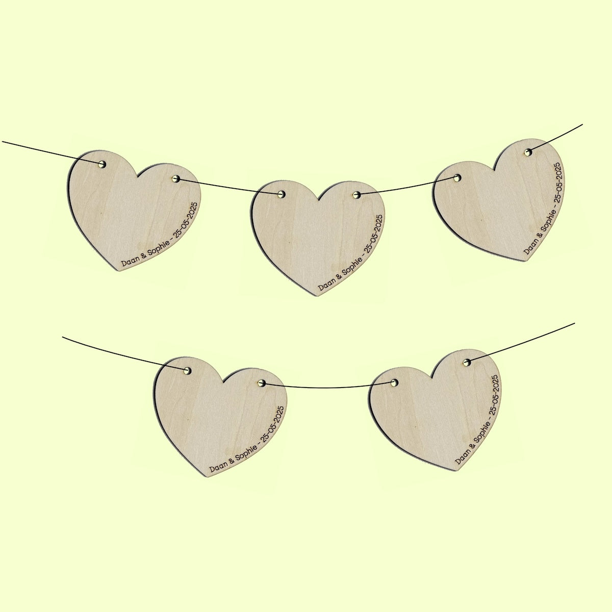 Houten hartjes slinger - gepersonaliseerd (5 stuks)