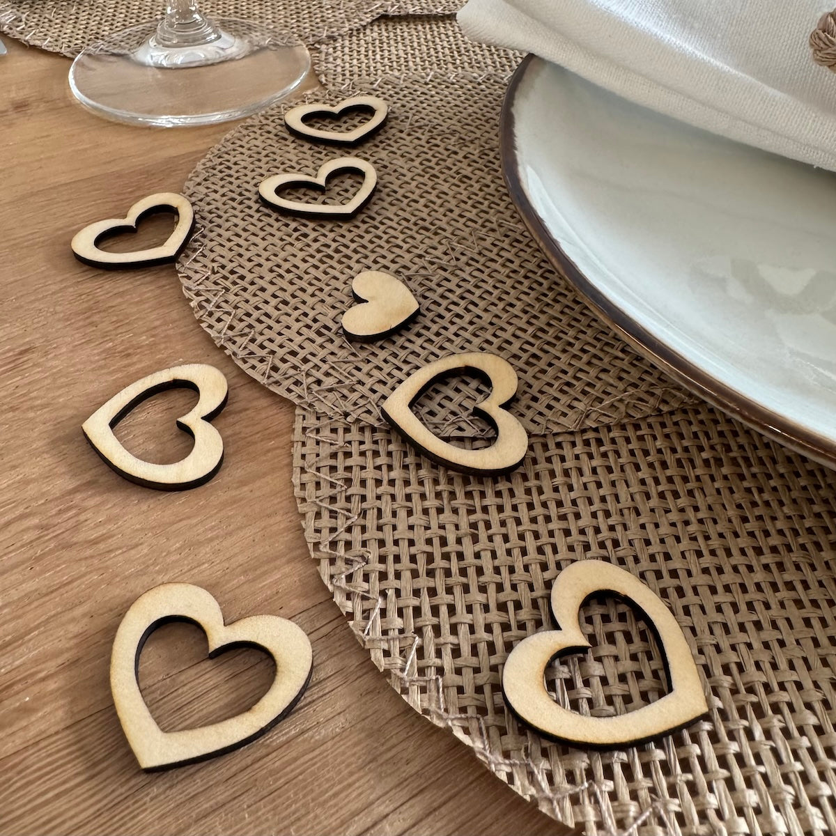 Tafelconfetti modern bohemian hartje - (25 stuks) hout