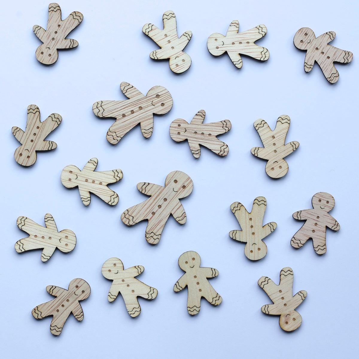 Houten tafelconfetti - koekemannetjes